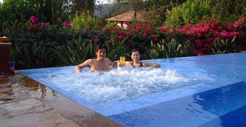 Finca Enyhe Pool in Valle de Bravo