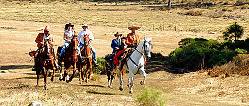 On horseback in Mexico near Valle de Bravo