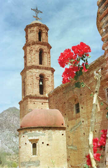 Satevo Cathedral.jpg (148969 bytes)