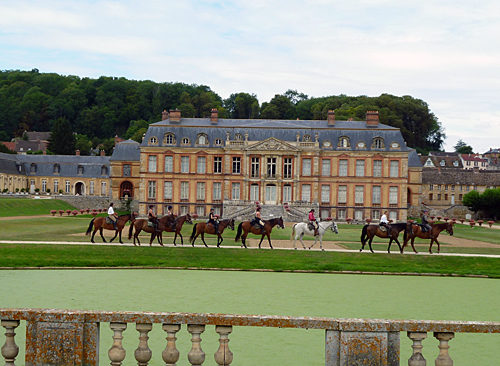 Riding tour to the palace of Versailles